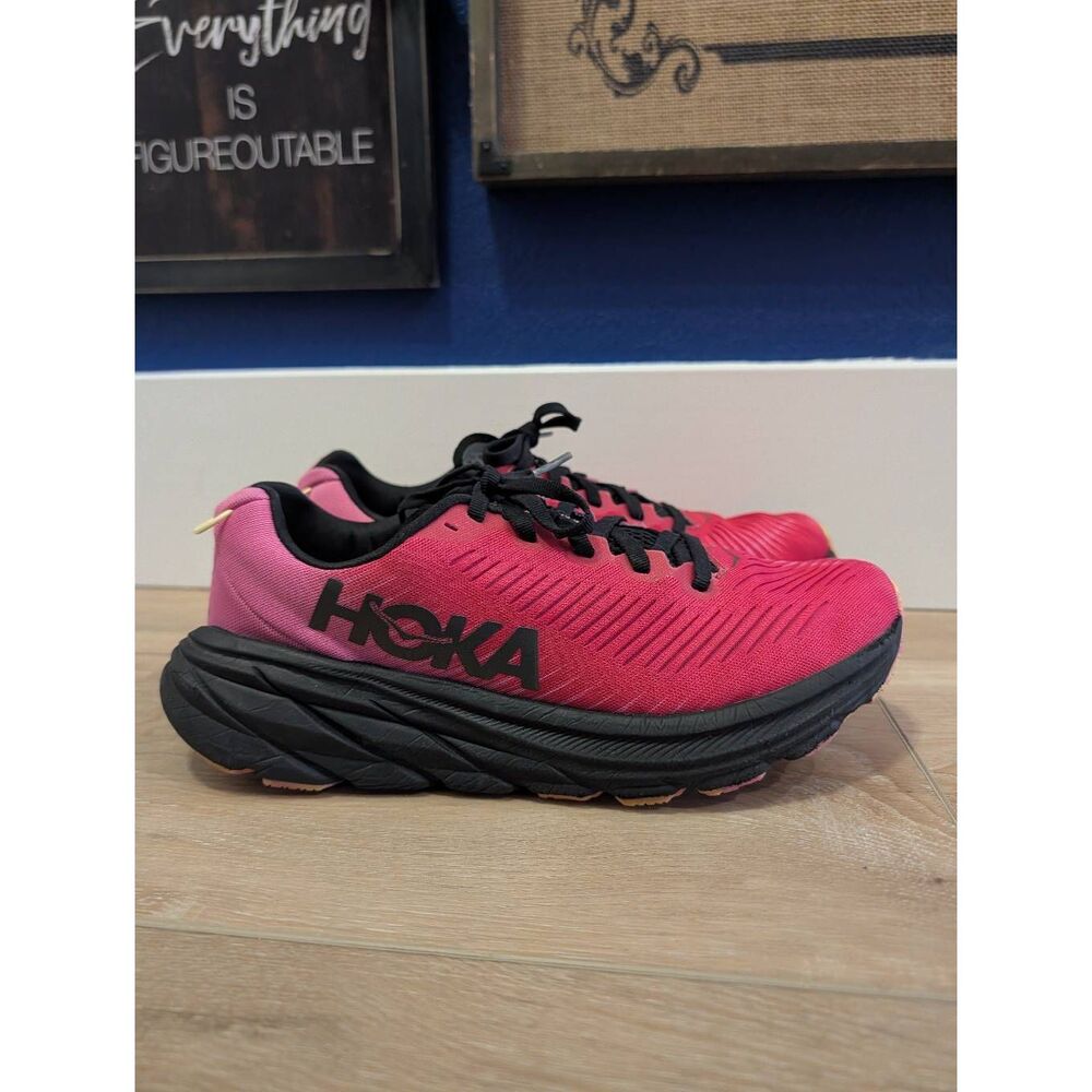 Hoka One One Rincon 3 Women’s 8.5 Pink Black Strawberry Raspberry EUC - Picture 2 of 10